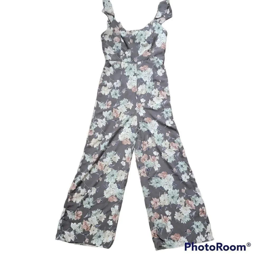 Leith Floral Sleeveless, Cropped Jumpsuit. Size S.